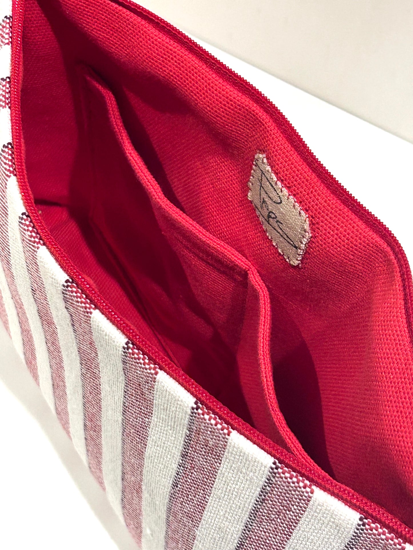 Bolso de Mano Mediano STONE Rojo (Lunares/Rayas)