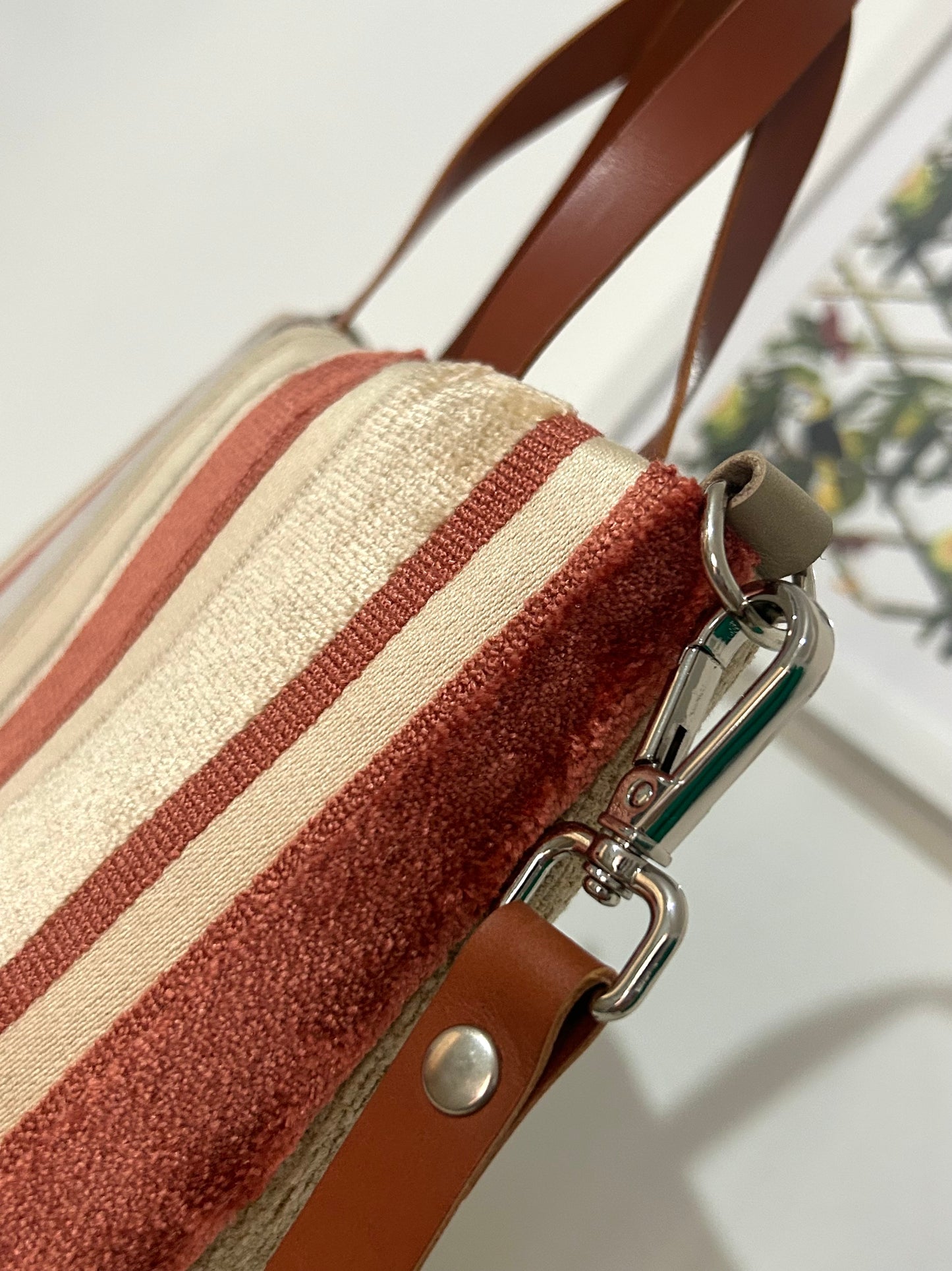 Bolso Trapeze Bag Pombaire Beige