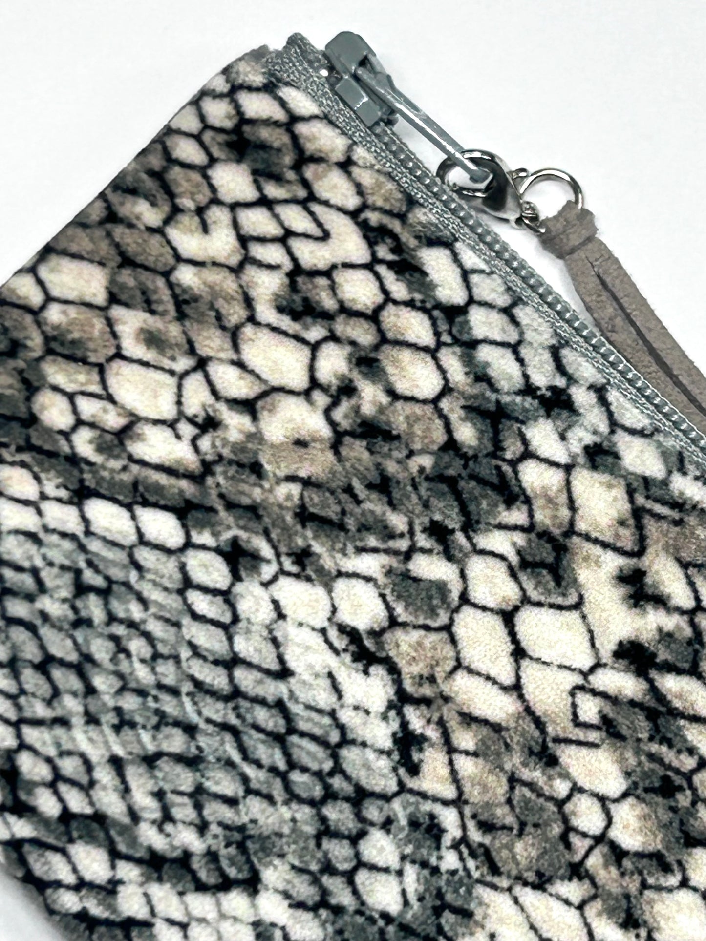 Monedero / Tarjetero ANIMAL PRINT Serpiente Gris